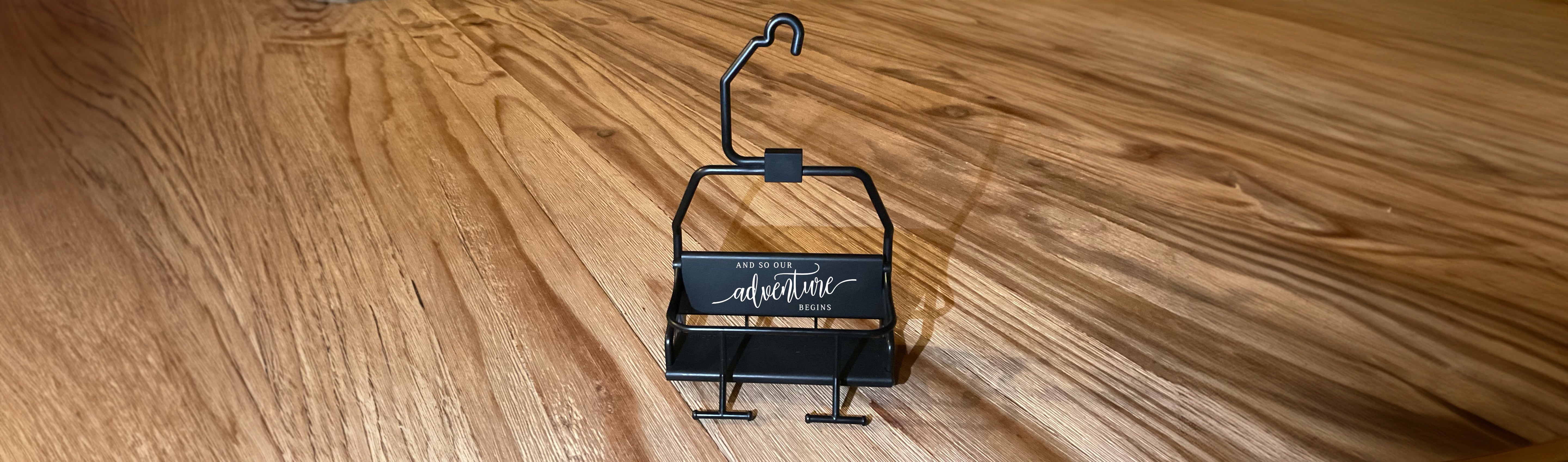 Ski and Snowboarding celebrated in the Wedding season